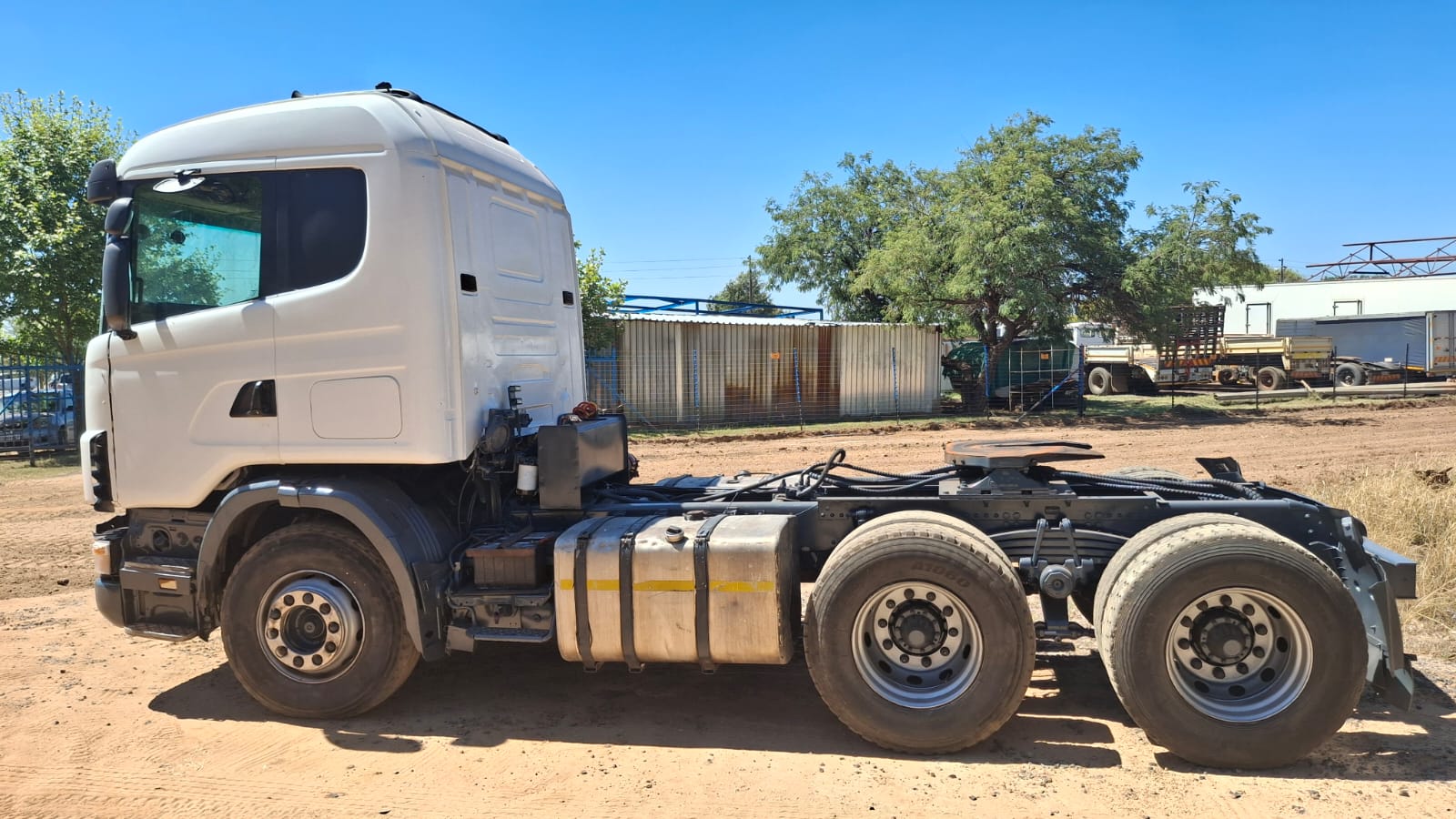 2003 Scania 380 Auto Horse Truck Tractor
