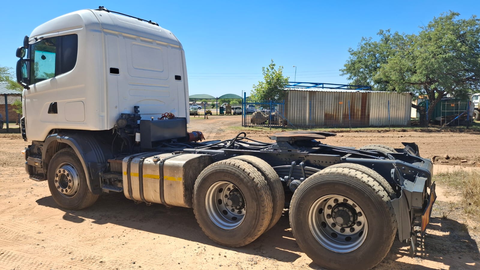 2003 Scania 380 Auto Horse Truck Tractor