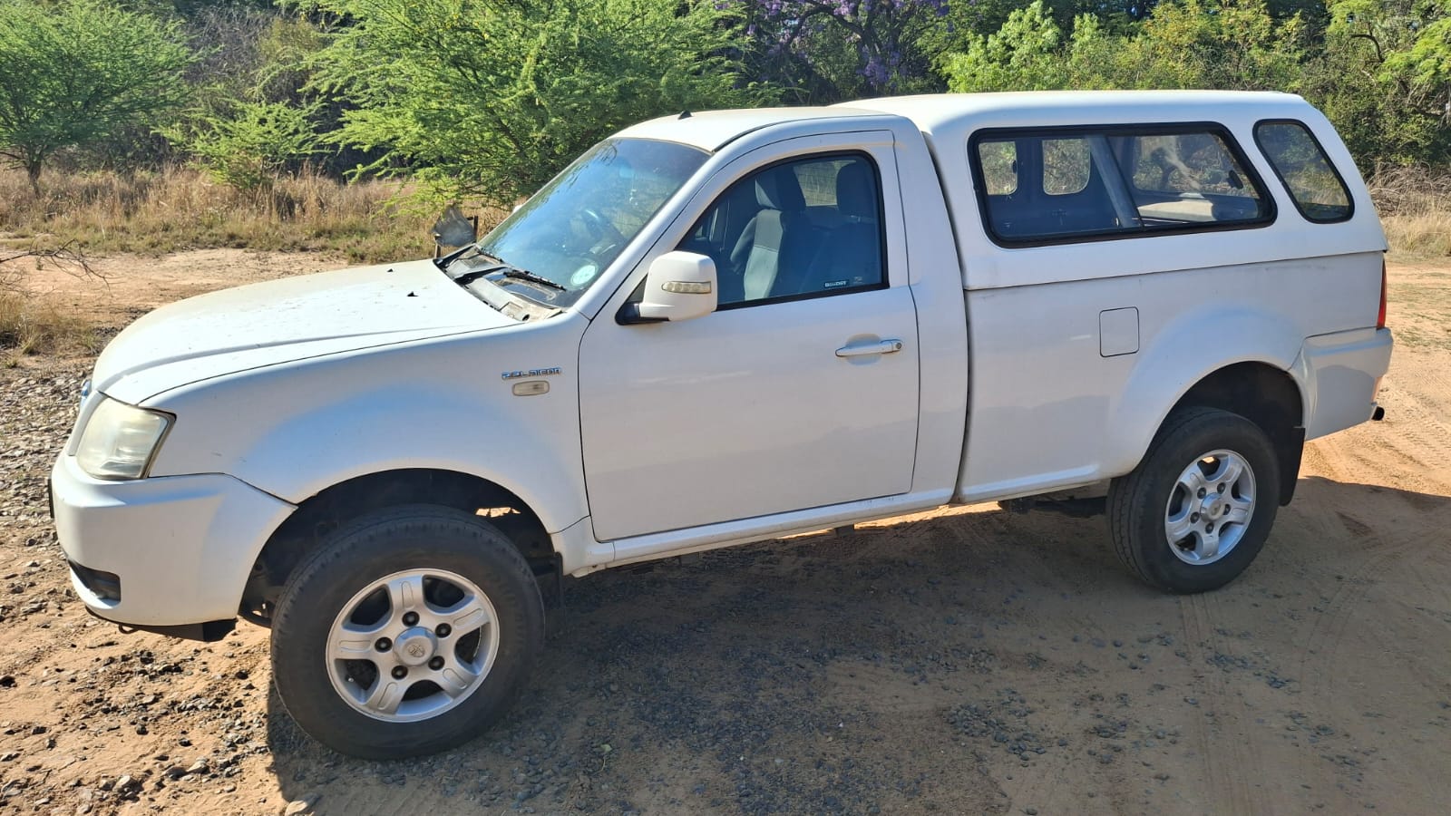 TATA Xenon Bakkie LDV 2.2 Diesel Turbo Dicor Aircon Canopy