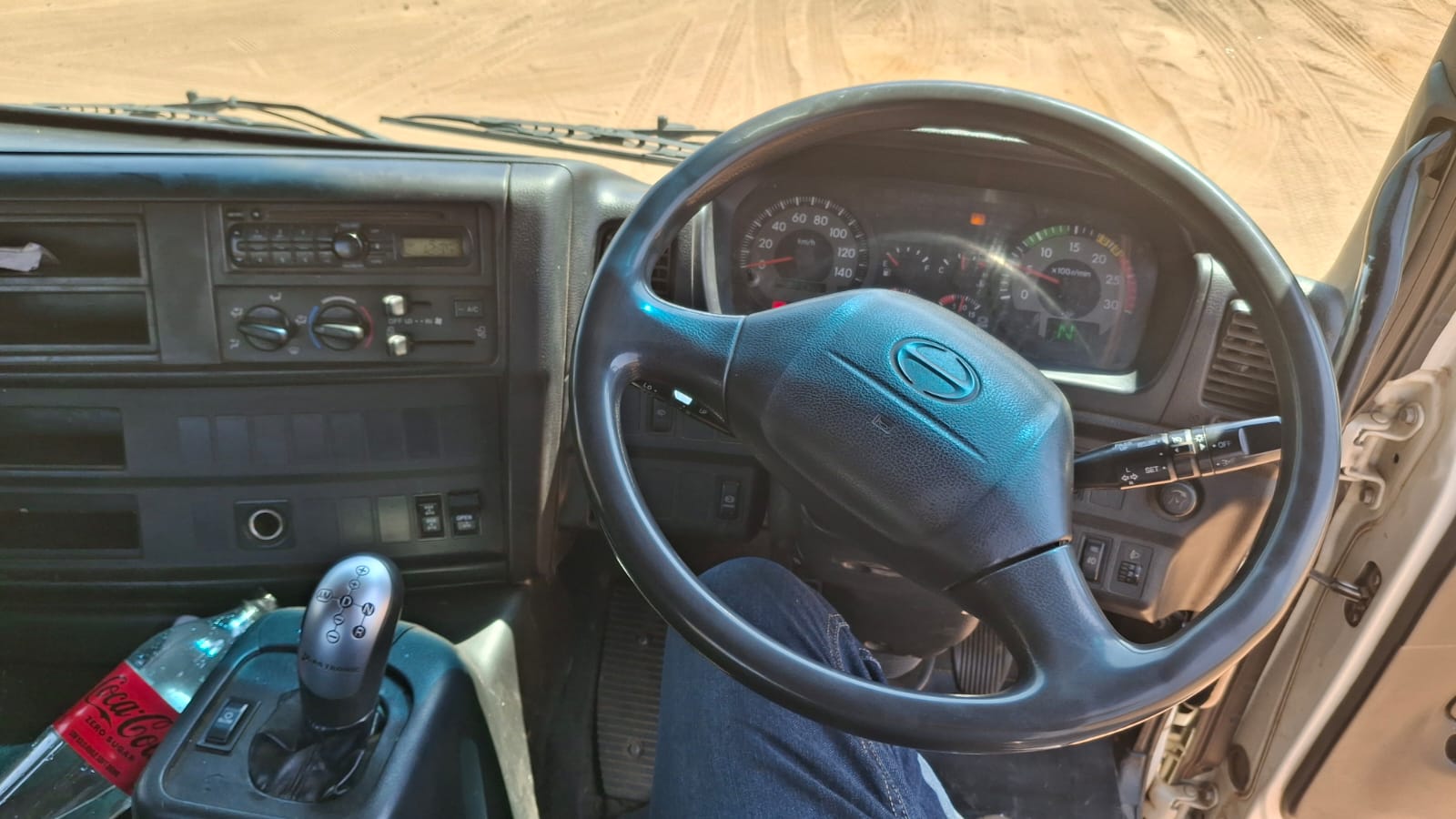 Hino 700 2845 Truck Tractor Horse 6x4 Neat Maintained