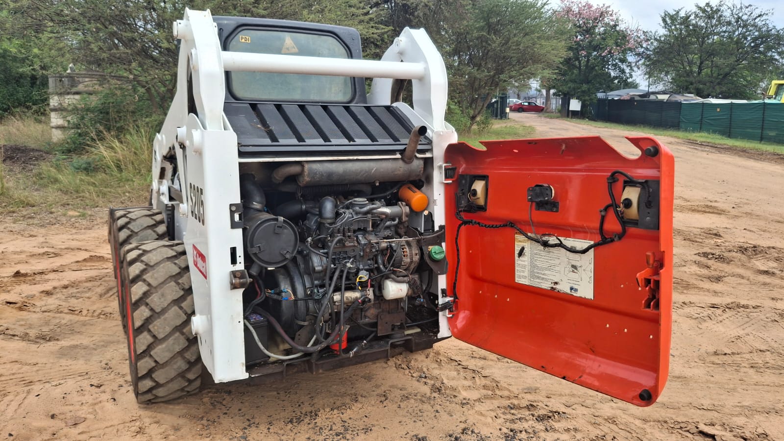 Bobcat S205 Skidsteer & Attachment Auger