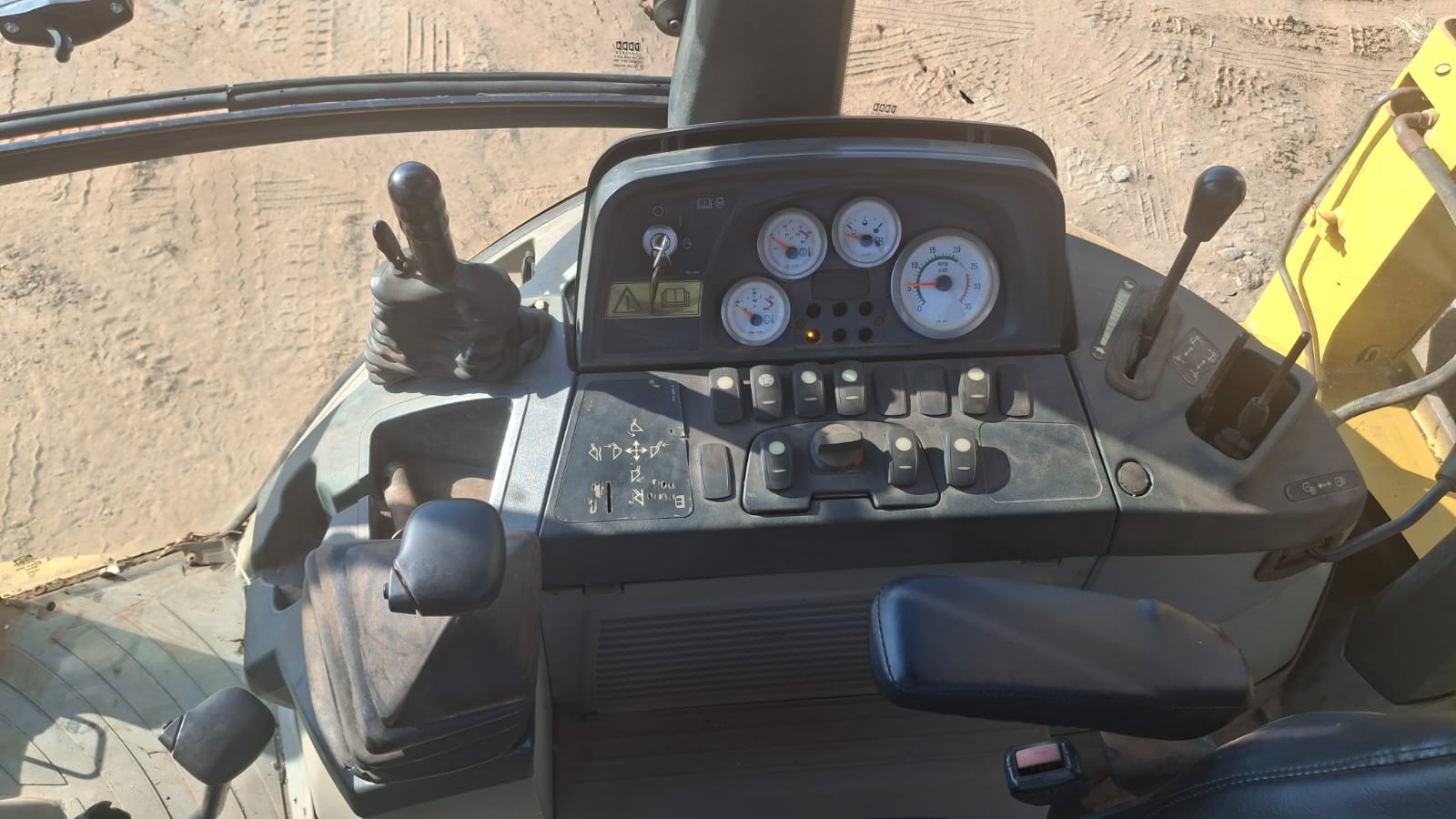 CAT 422E TLB Backhoe Loader Maintained  Neat