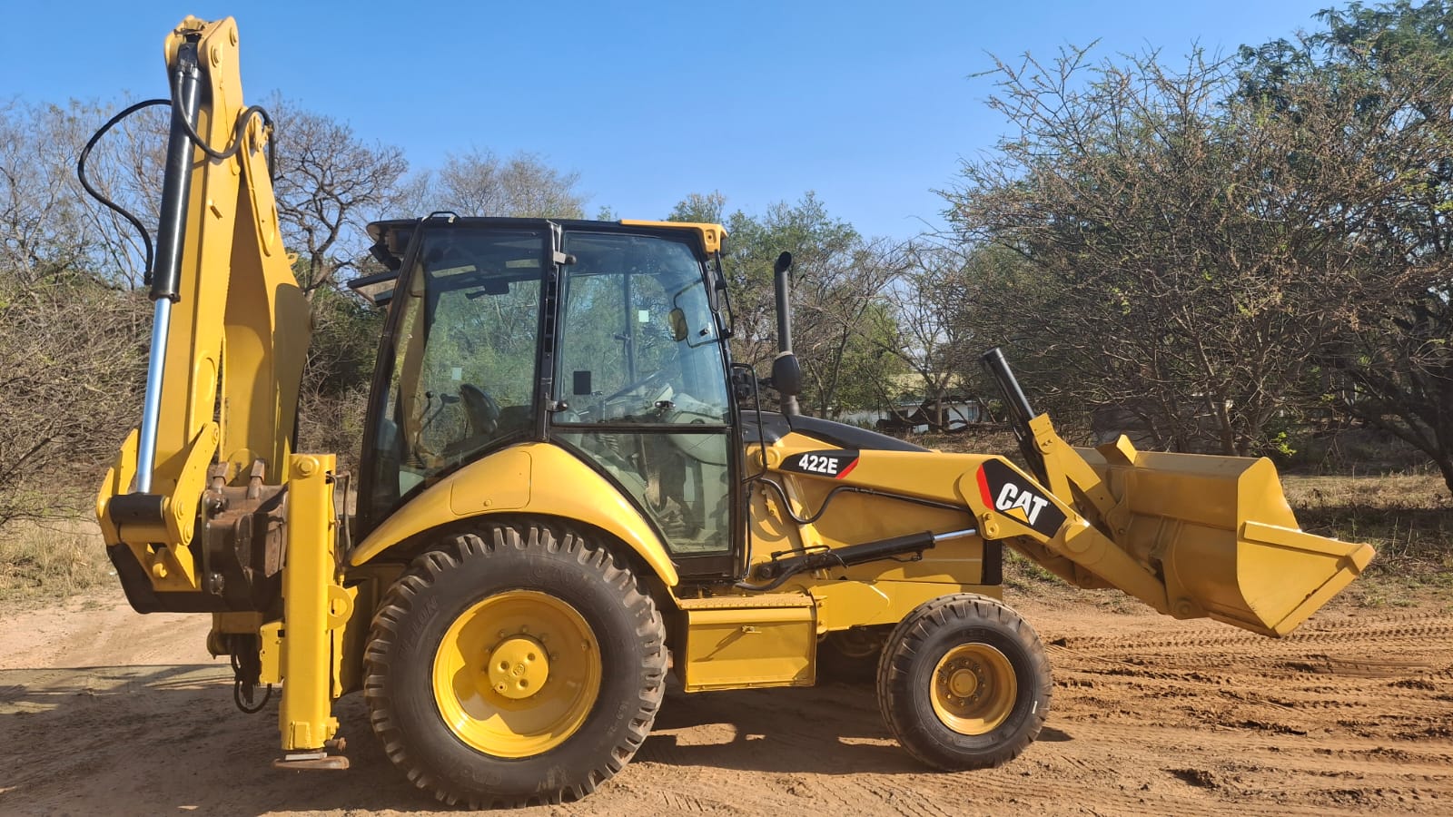 CAT 422E TLB Backhoe Loader Maintained  Neat