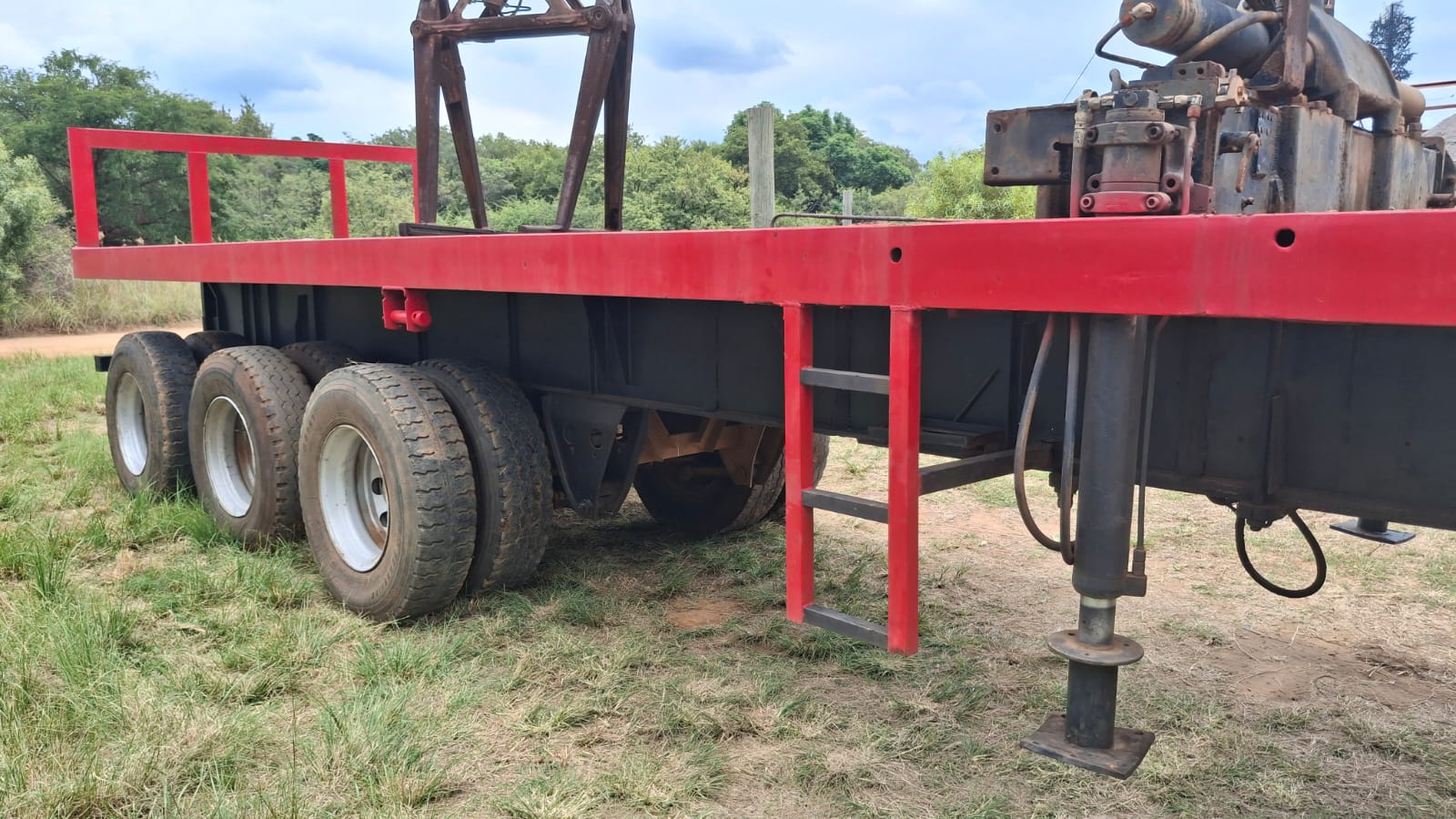 Busaf Brick Trailer and HIAB Crane and Grab