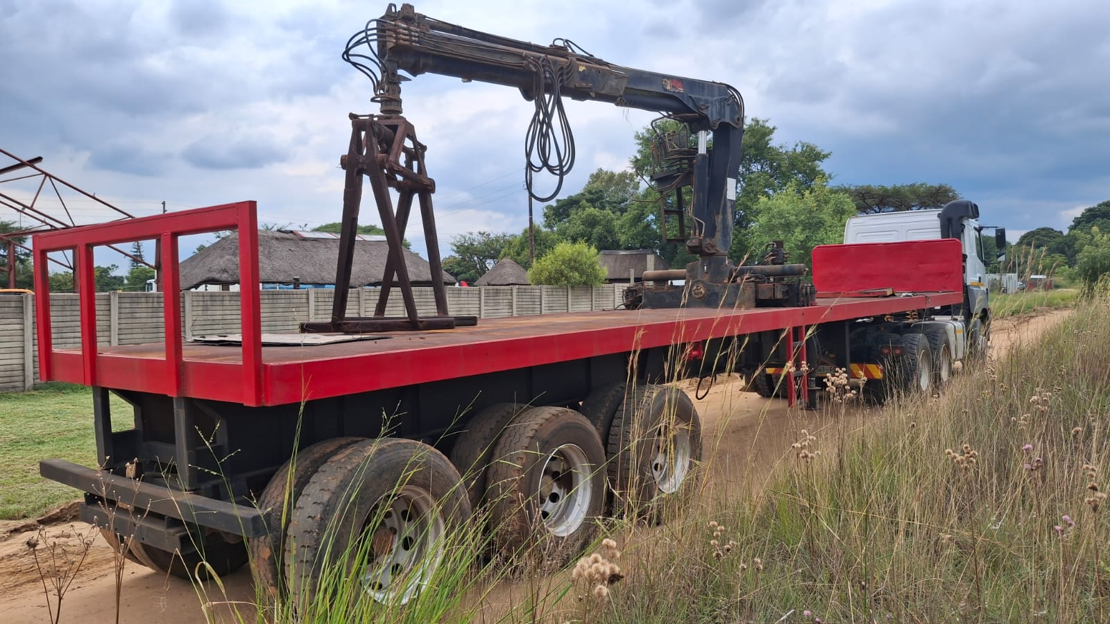 Busaf Brick Trailer and HIAB Crane and Grab