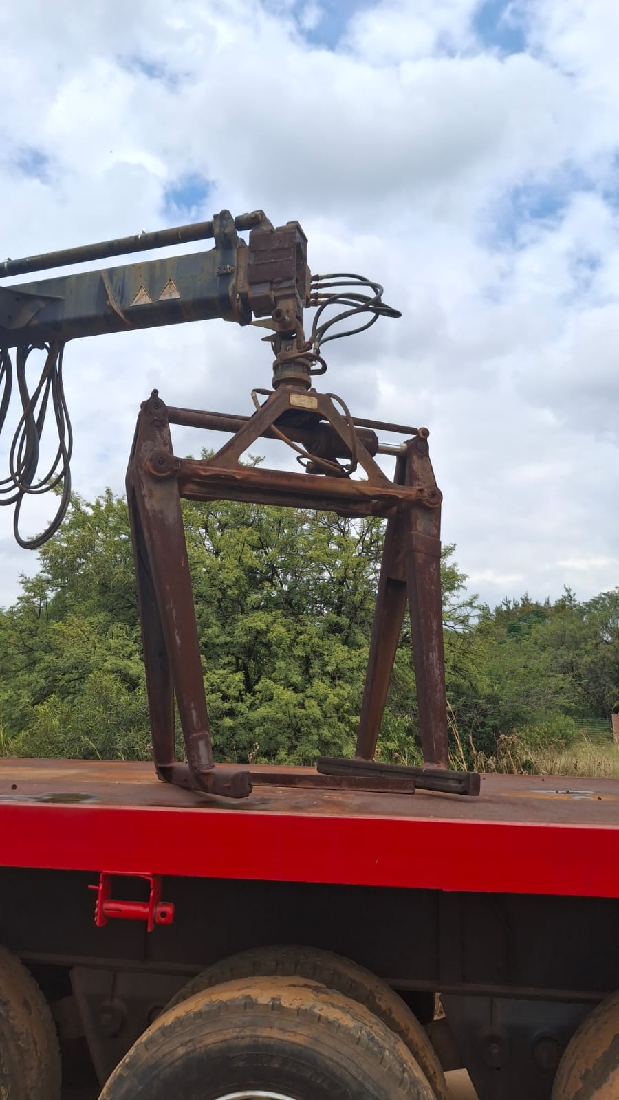 Busaf Brick Trailer and HIAB Crane and Grab