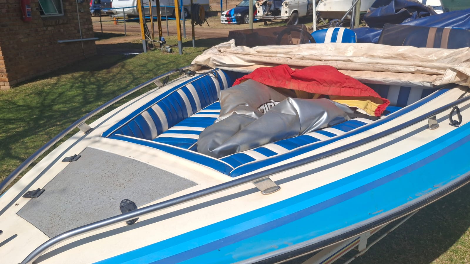Coastcraft Boat Suzuki 140 Tube Ski