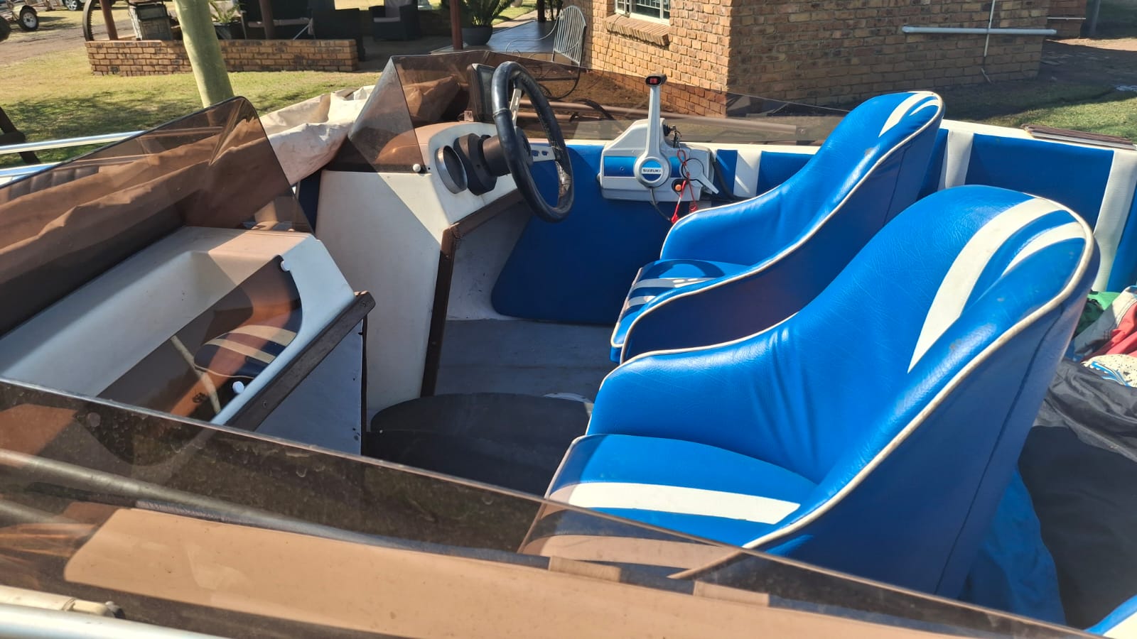 Coastcraft Boat Suzuki 140 Tube Ski
