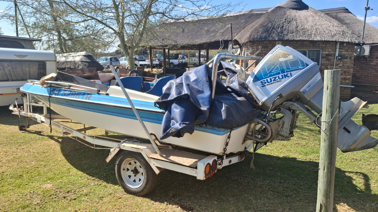 Coastcraft Boat Suzuki 140 Tube Ski