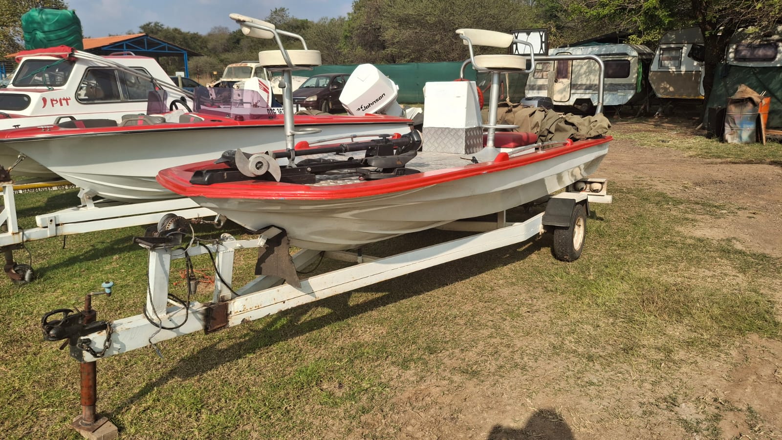 Bass Boat 4.3m Mariner 30 Hp Trolling Motor