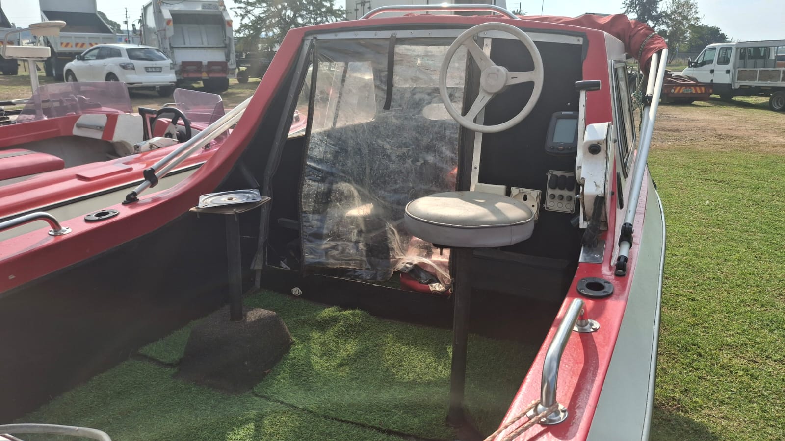 Cabin Cruiser Boat 4.3m Suzuki 65 Hp
