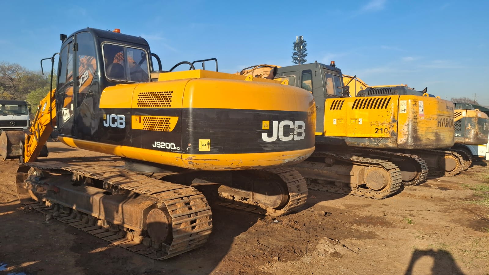 JCB JS 200 HD Excavator