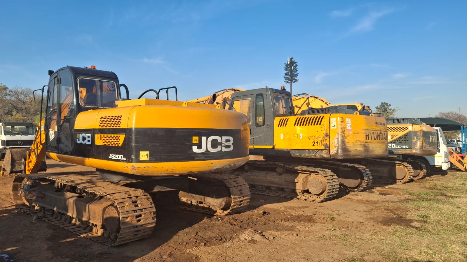 JCB JS 200 HD Excavator