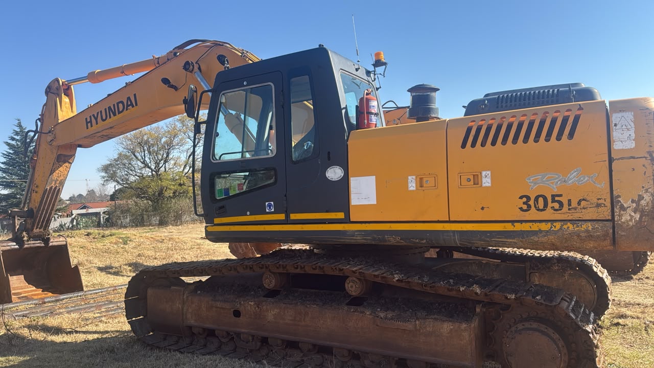 Hyundai Excavator 305 LC 9000hrs