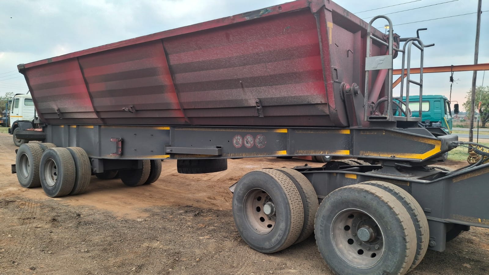 Side Tipper Trailer