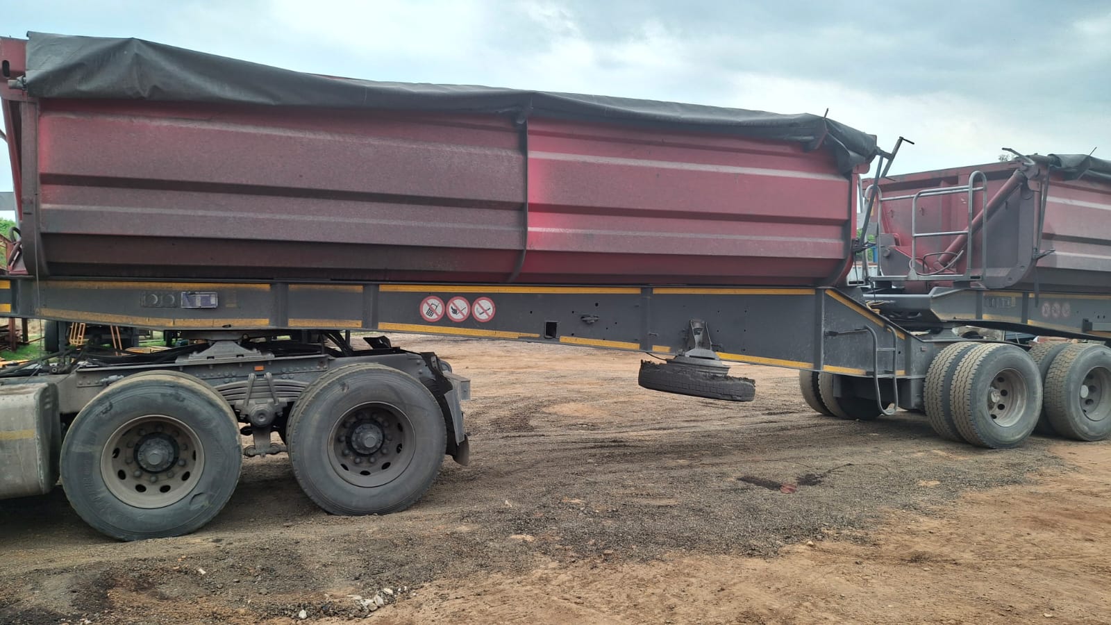 Side Tipper Trailer