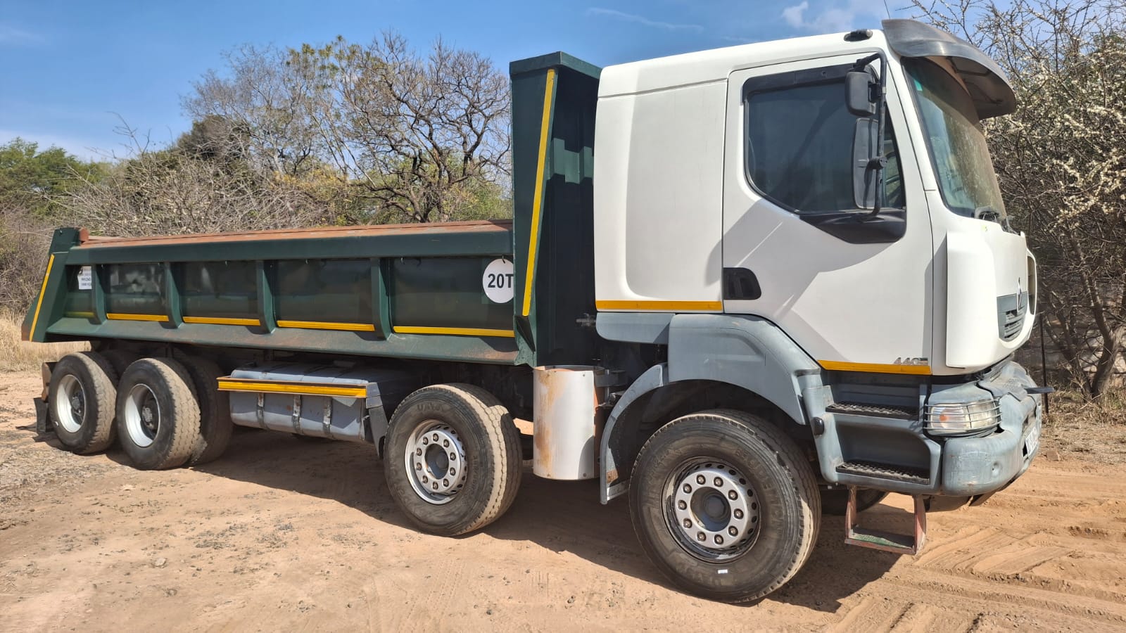 Renault Kerax 440 Dxi 8x4 15 Cubic Tipper One Owner Maintained
