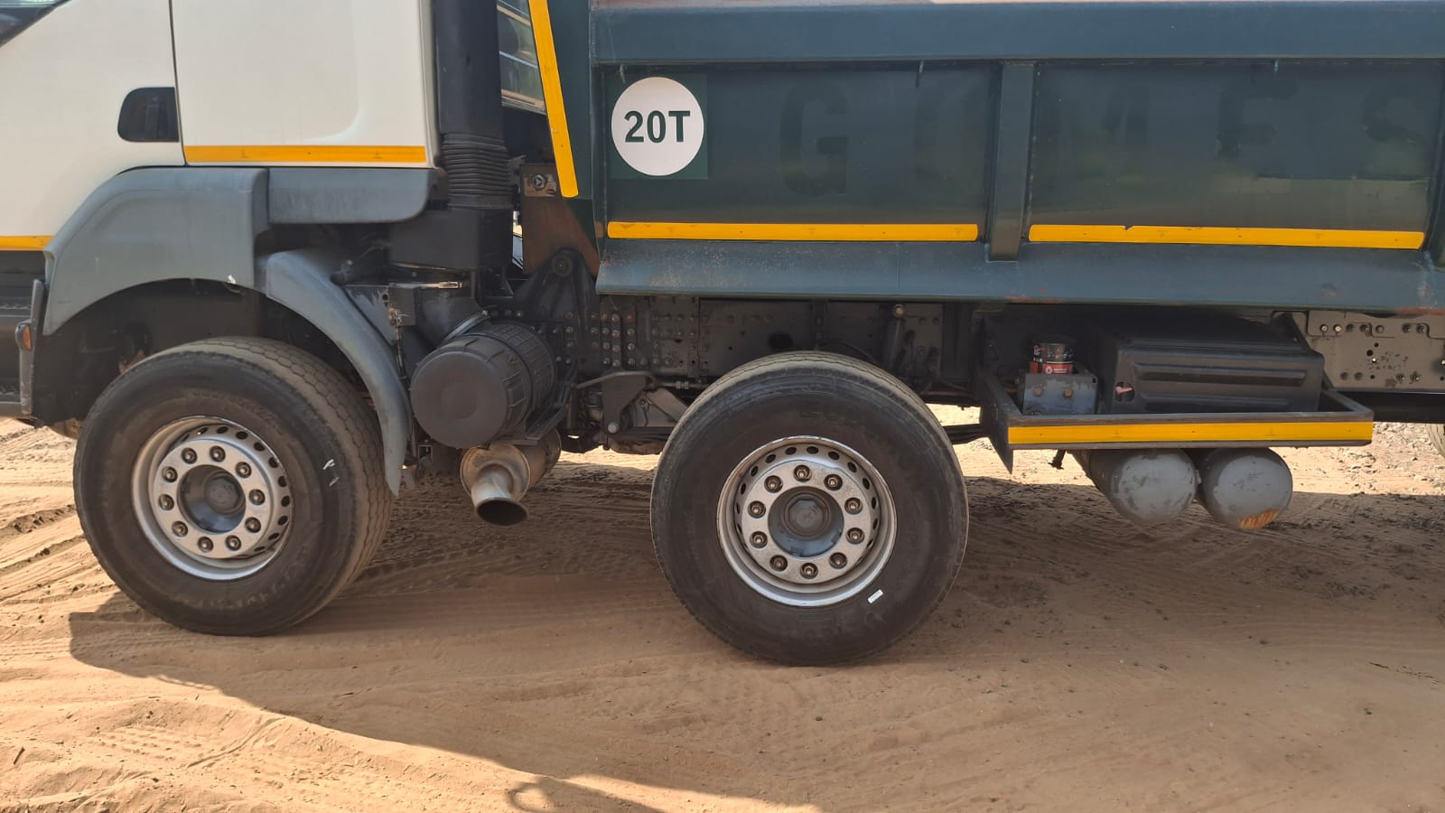 Renault Kerax 440 Dxi 8x4 15 Cubic Tipper One Owner Maintained
