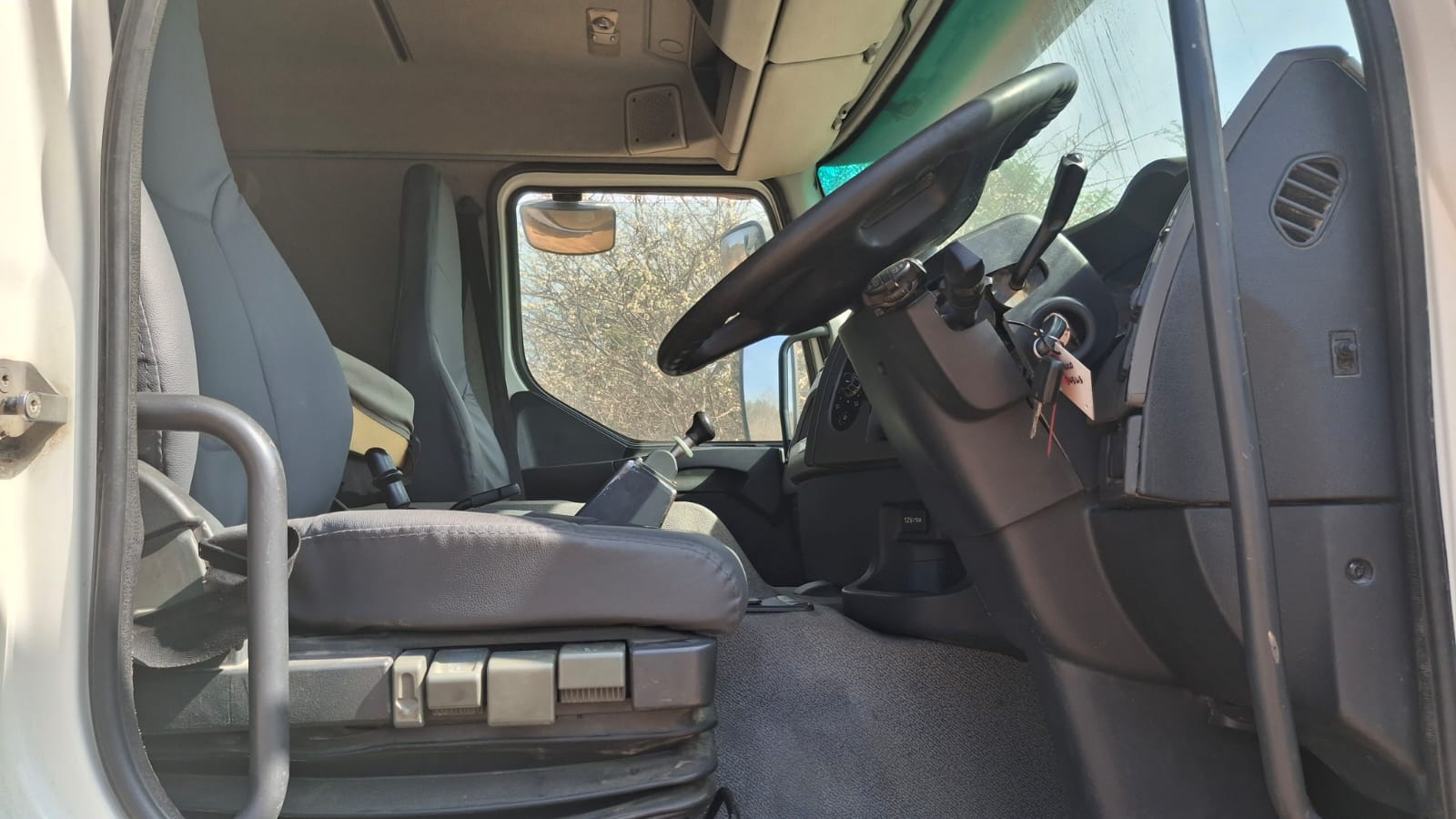 Renault Kerax 440 Dxi 8x4 15 Cubic Tipper One Owner Maintained